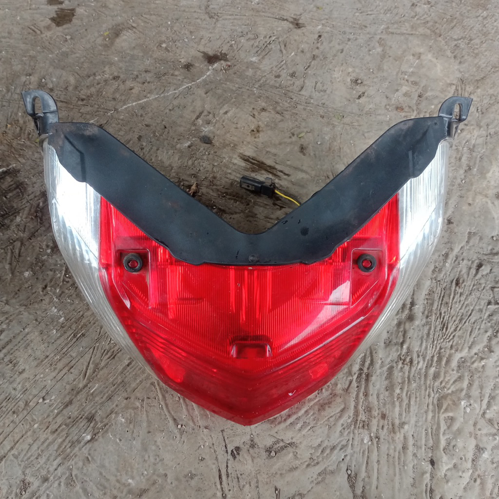 stoplamp lampu rem lampu belakang yamaha nmax old lama original copotan
