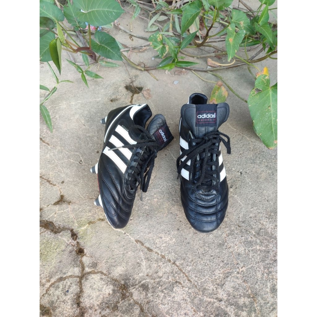 sepatu bola second