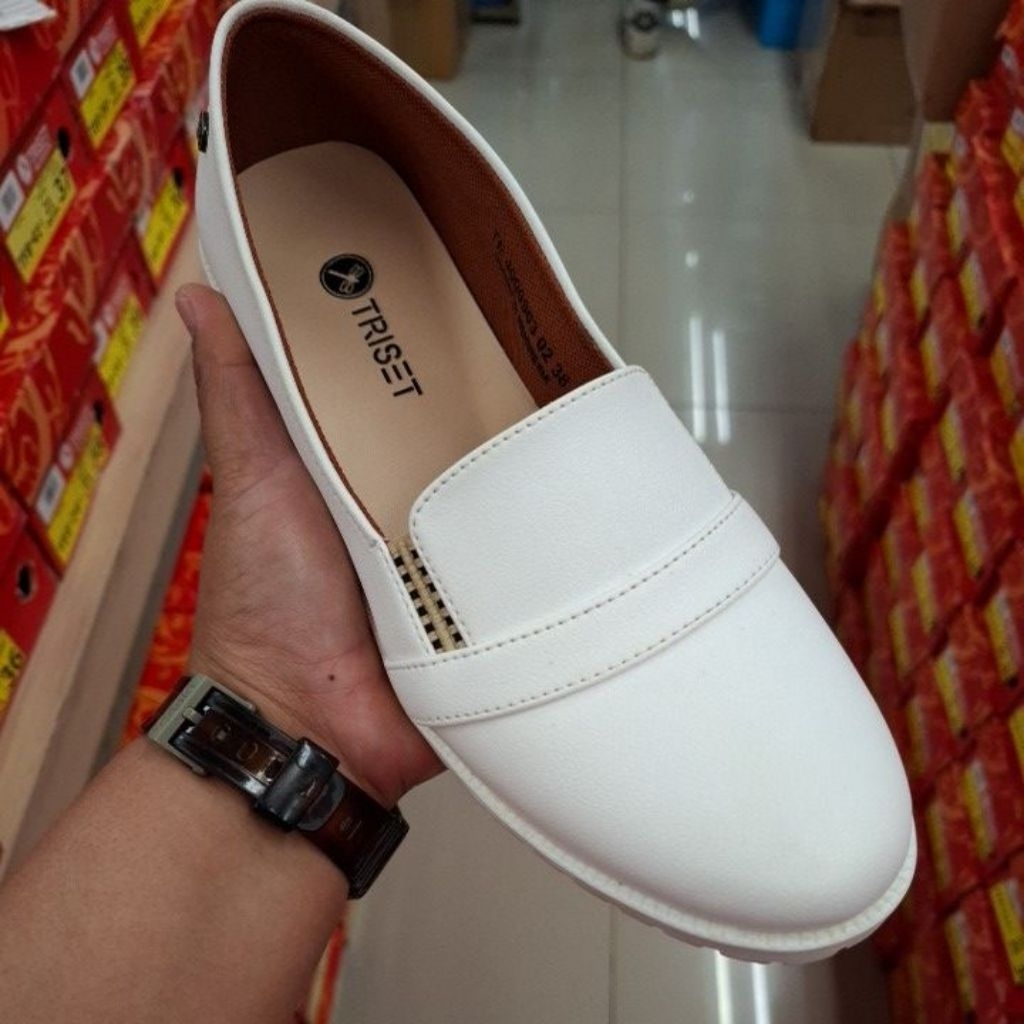 Triset sepatu promo putih size 36,37,38,39