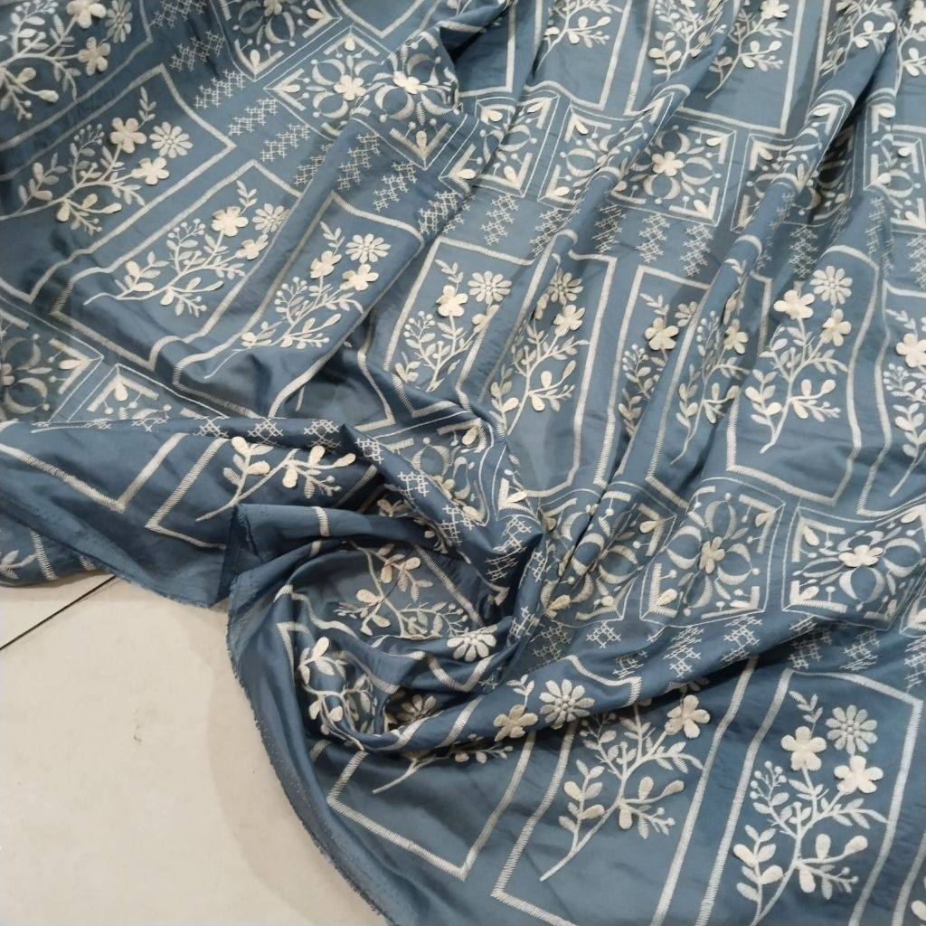 Kain bordir / bahan silk silky / bahan halus silky prada