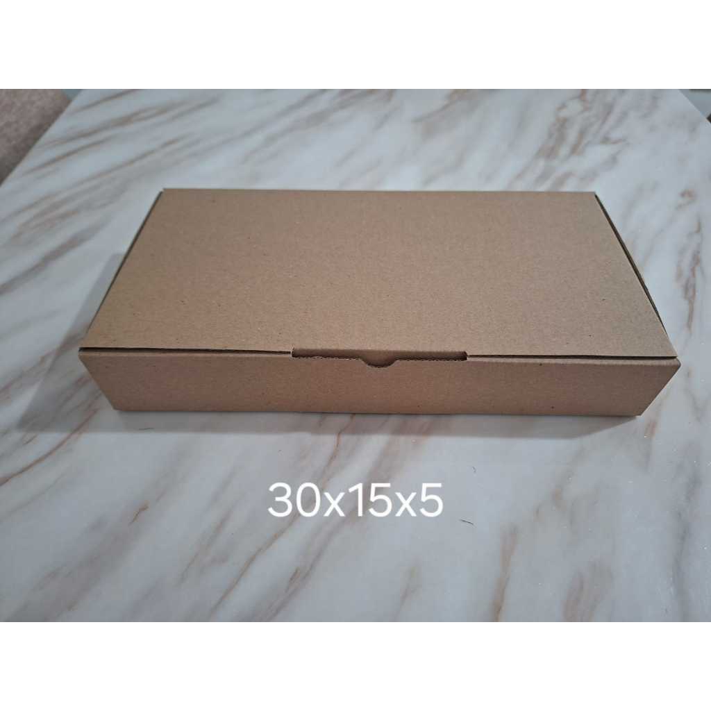 ( 10 Pcs ) Kardus uk. 30x15x5 cm...Die Cut untuk kotak Aksesoris dll, model box pizza