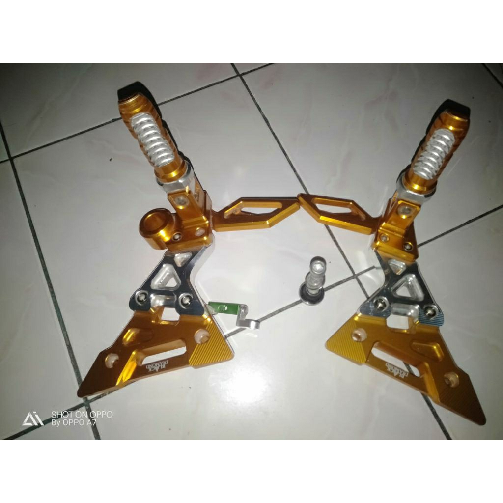 Postep Belakang Kanan Kiri Pnp Kawasaki Ninja FI Z250