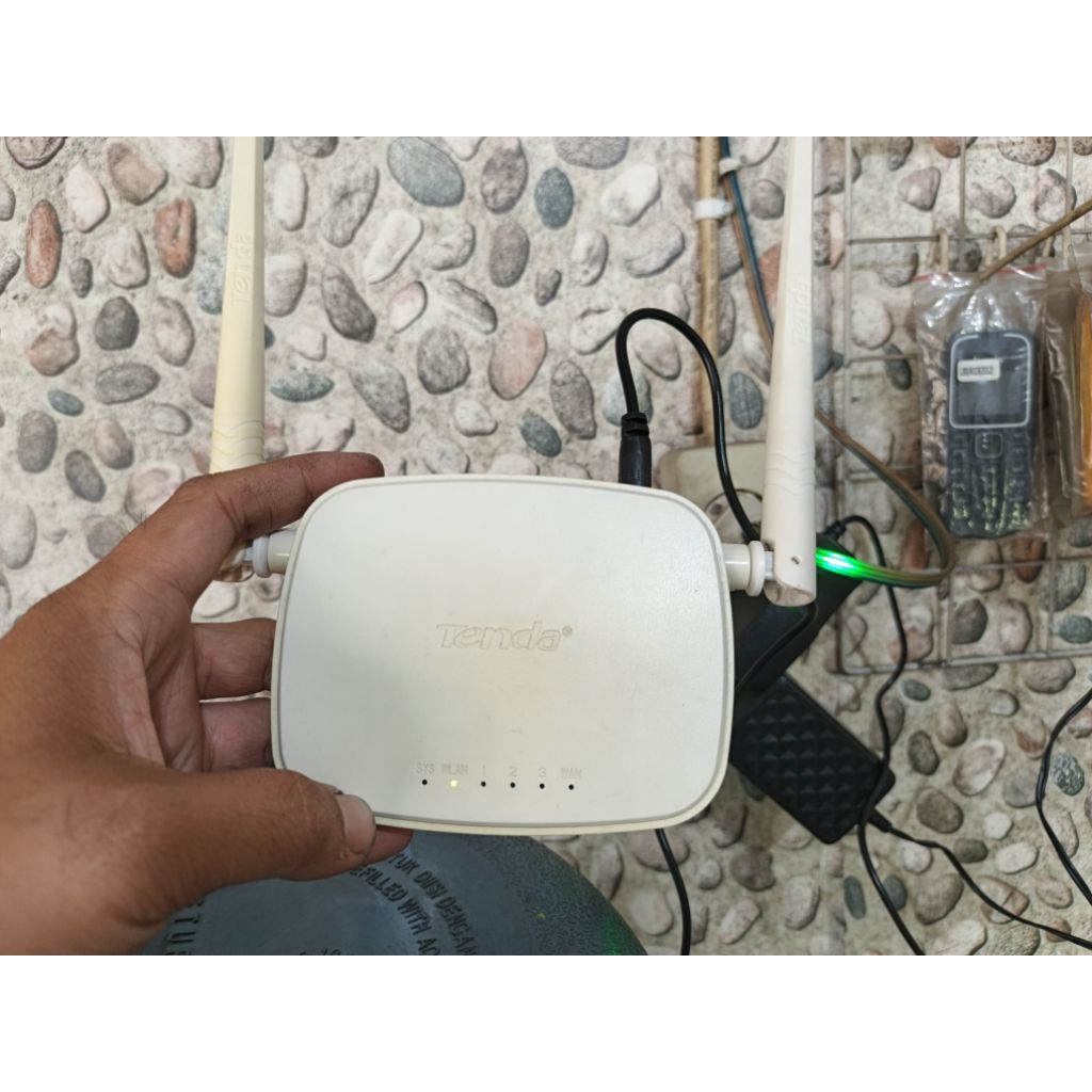 ROUTER TENDA N301 300MBPS - SECOND BEKAS