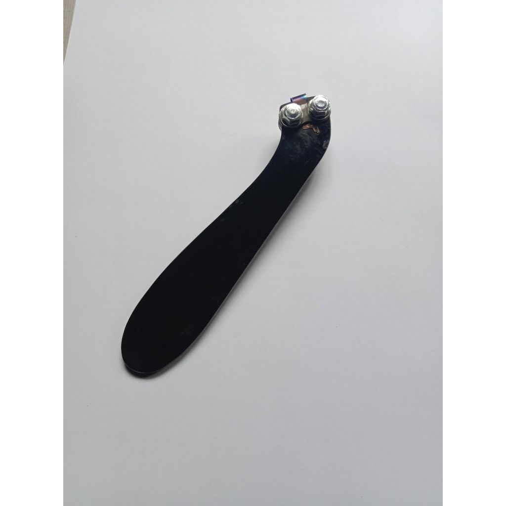 Alat ukir ban motor dan mobil