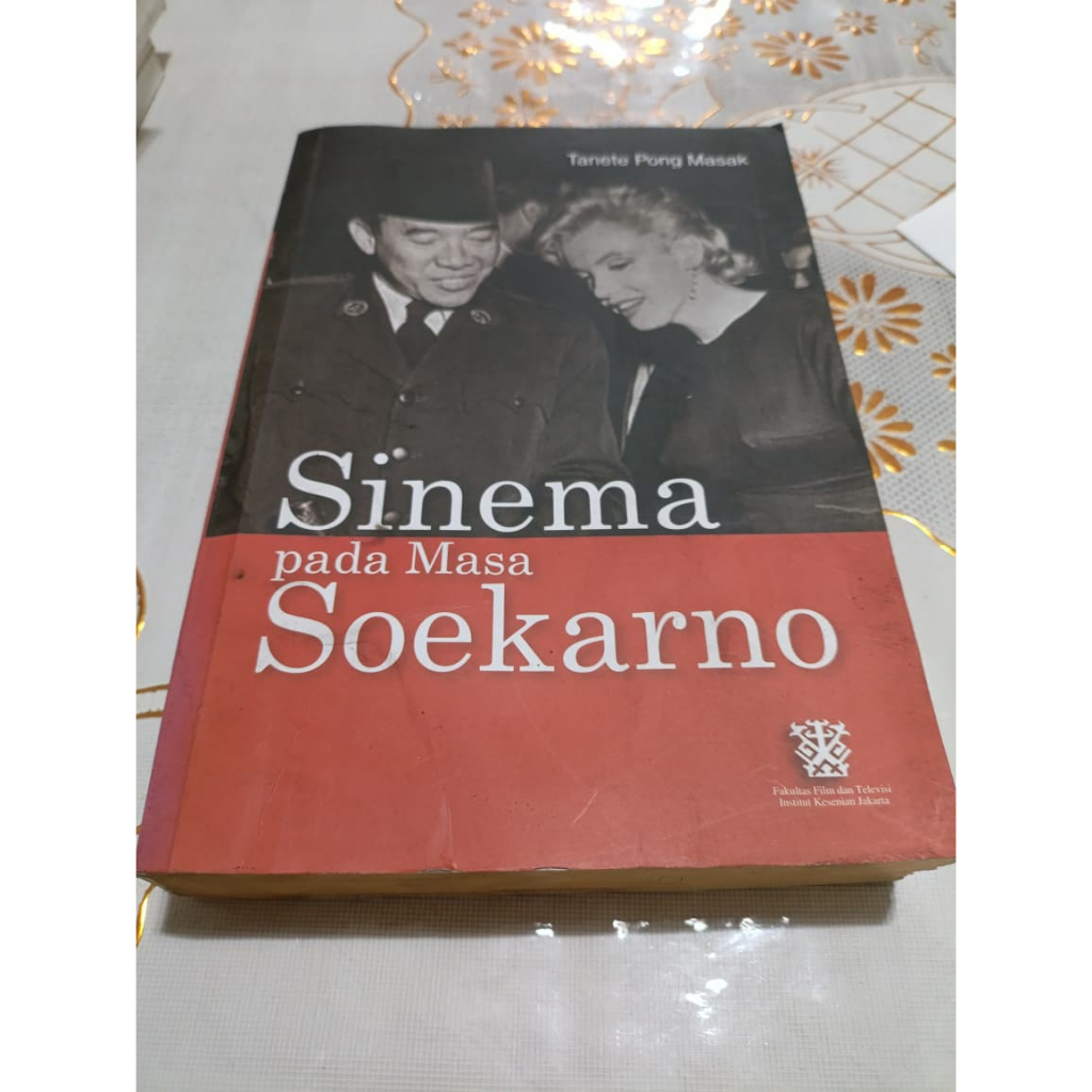 Buku Sinema pada Masa Soekarno - Tanete Pong Masak (Langka/Koleksi)