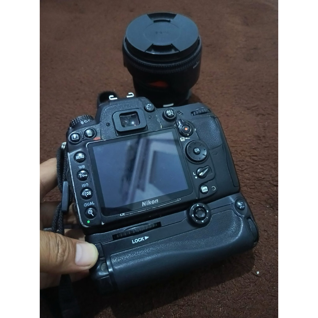Nikon d7000 body only