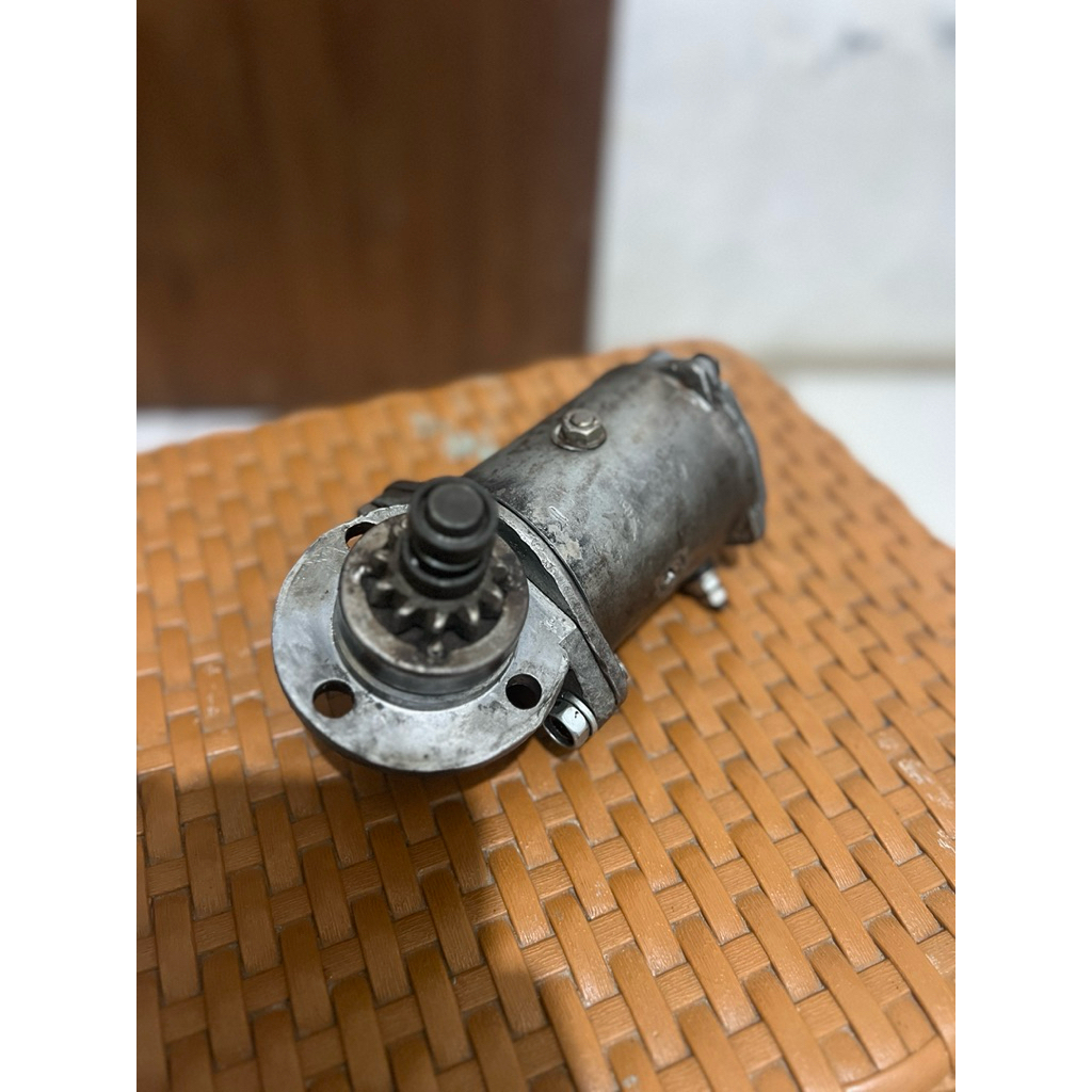 Dinamo Vespa Excel 150