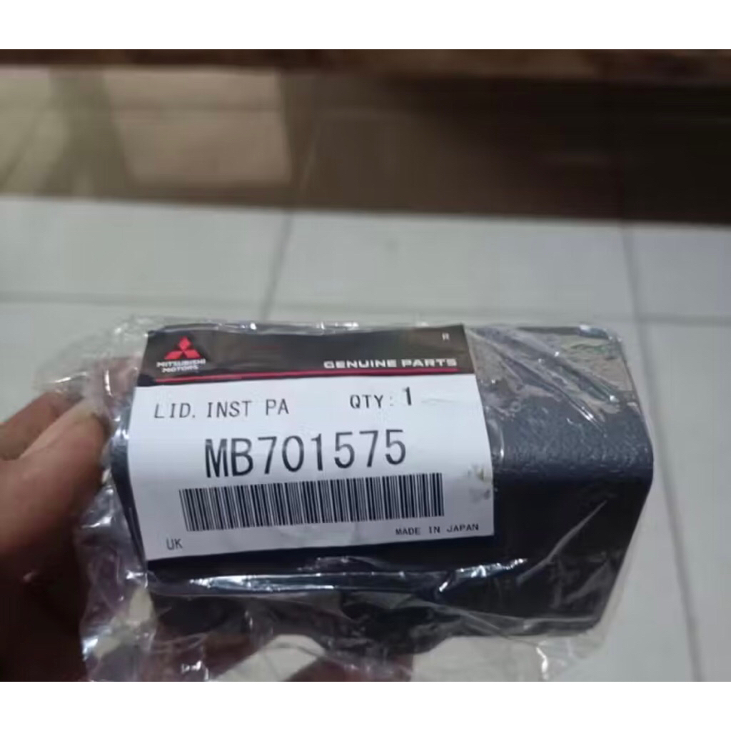 Tutup Oli Rem Dashboard L300 Original asli MB701575