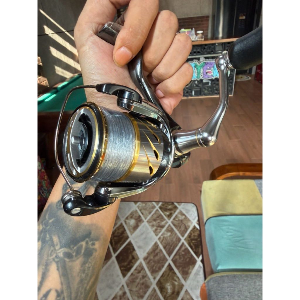 shimano stella 2500s like new
