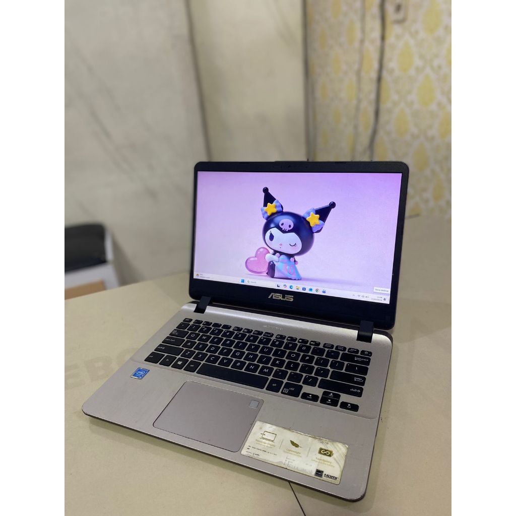 ASUS A407M  INTEL CELERON N4000 CPU RAM  4 GB SSD 128 GB