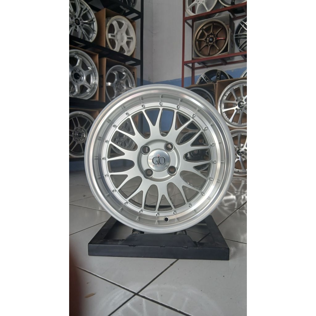 velg mobil Gio model bbs ring 15