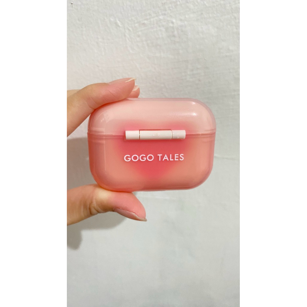 GOGO TALES AIRPOD LIPS | PRELOVED