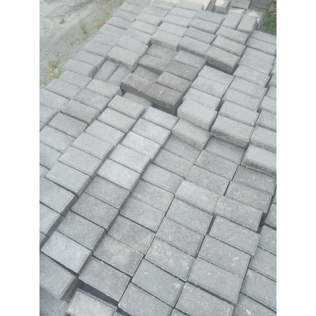 Paving Block Bata Abu K300 6cm