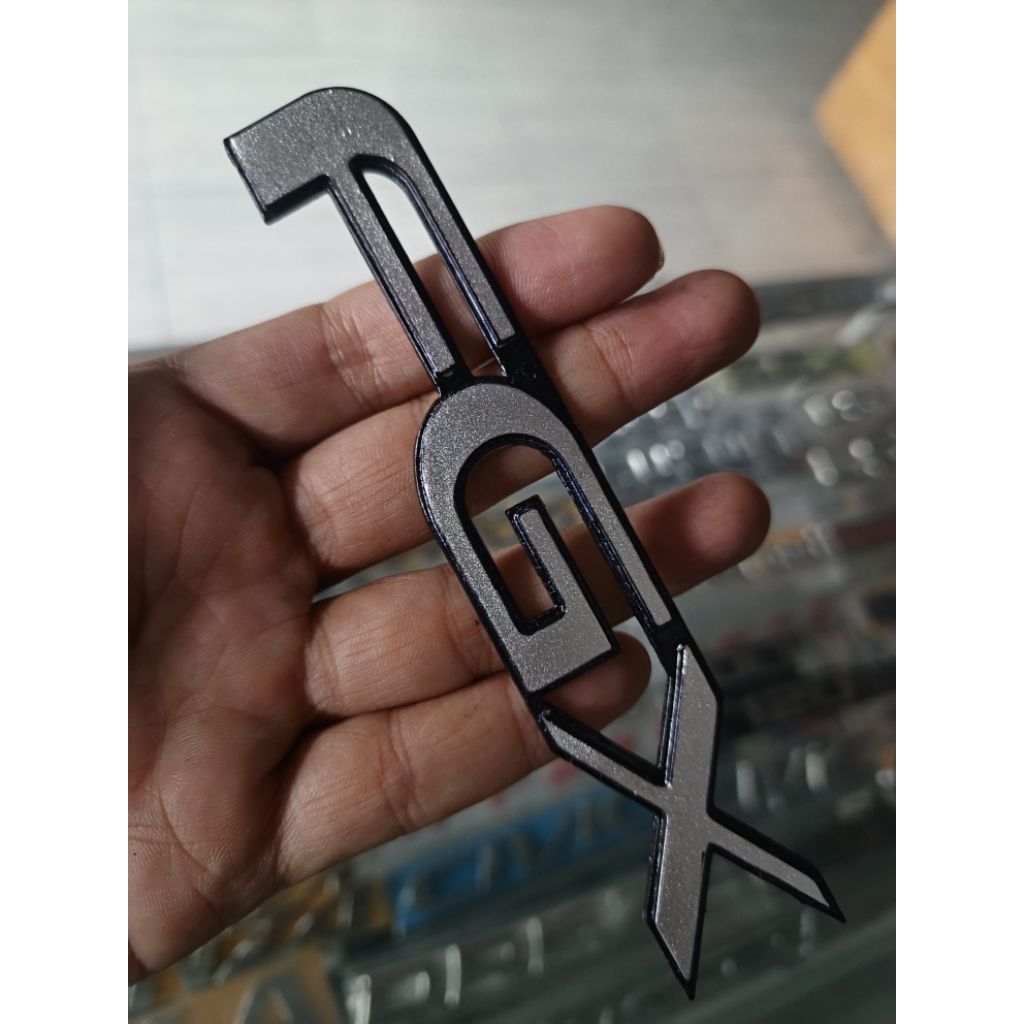 Emblem FGX Daihatsu Taruna