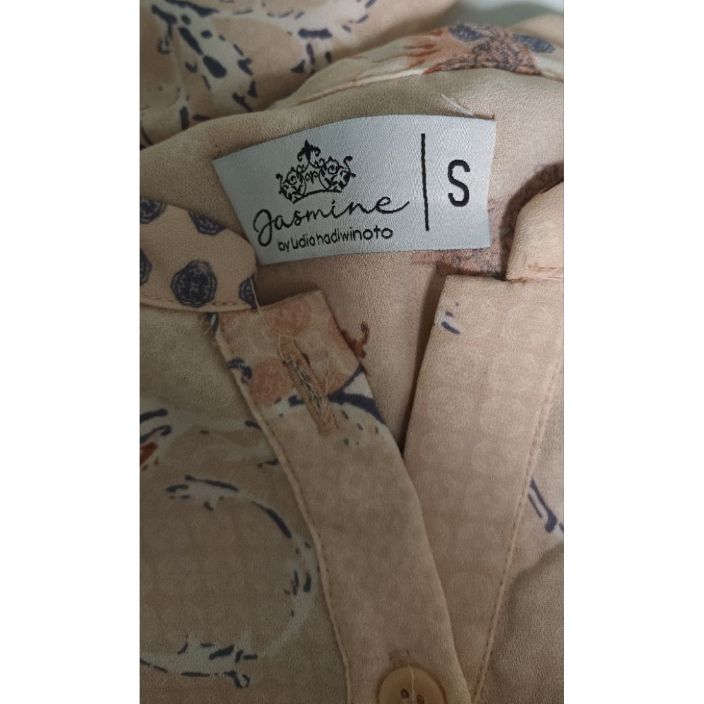 Preloved gamis/abaya Lidia hadiwinoto