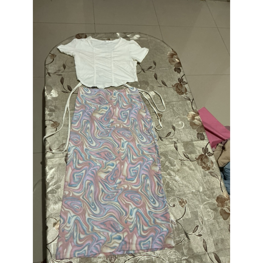 Preloved One set baju crop rok span (bisa nego)