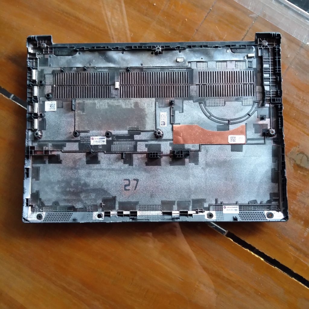casing bawah laptop Lenovo Ideapad 3 14IGL05