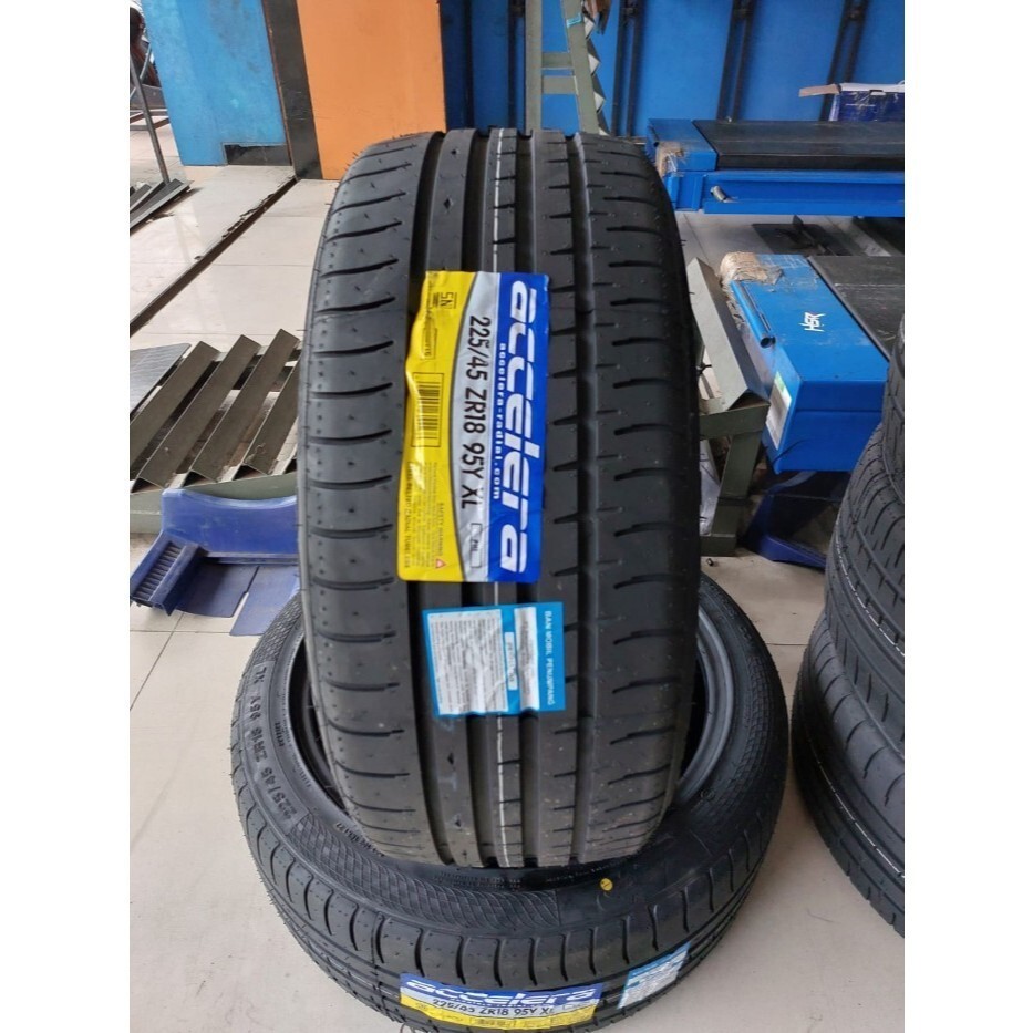 Accelera IOTA EVT 225/45 R18