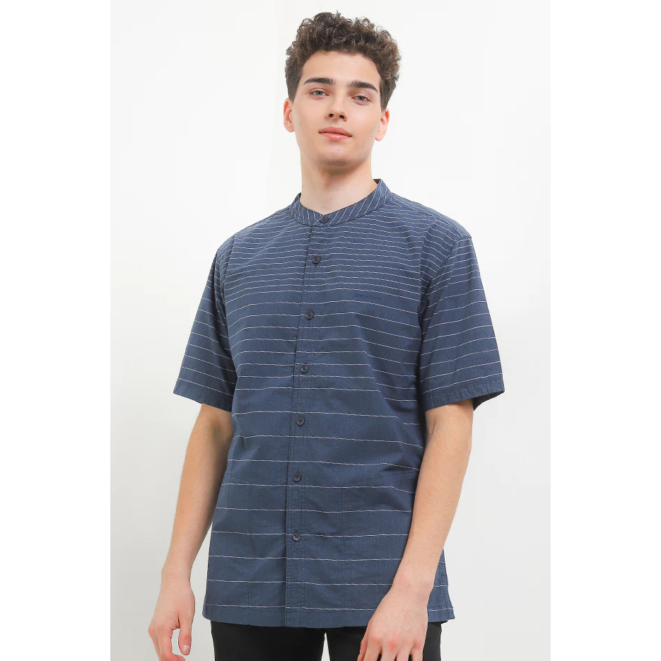 Kemeja Pria Koko Pendek Cardinal EAHAR00852P 02H Biru Katun Kasual