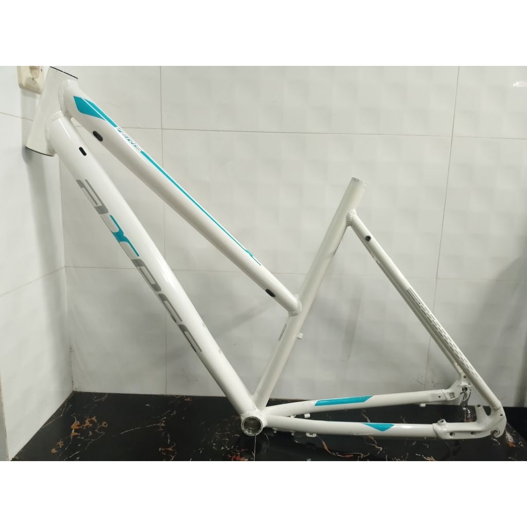 RARE jual frame/frameset polygon lady 700c mtb hybird sisa export