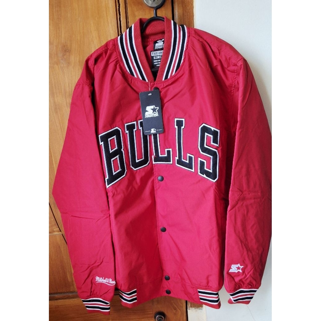 Jaket Varsity Chicago Bulls Tag & Label Bordir New