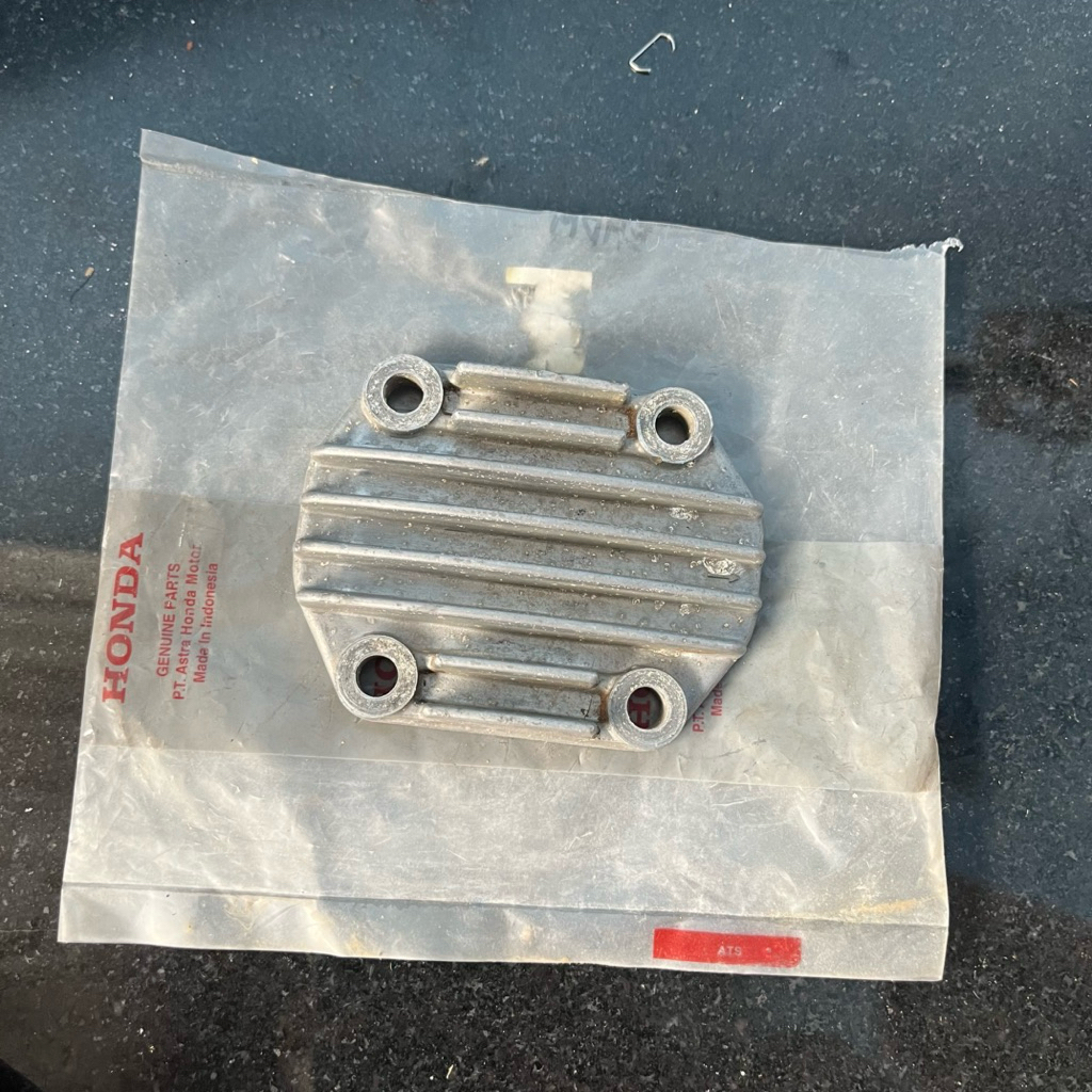 cover tutup cylinder head depan Honda Grand prima star Astrea 800 win original New old stok