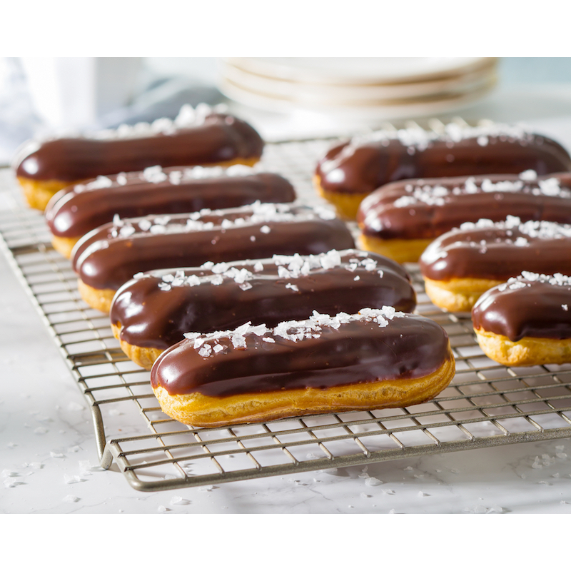 Eclair Cokelat Lumer & Kue Sus Cream Lembut – Dessert Homemade Premium