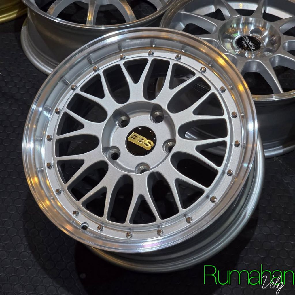 velg bbs lm ring 18 lebar 8 et 45 velg mobil ring 18 pnp velg racing r18 Innova reborn venturer zeni
