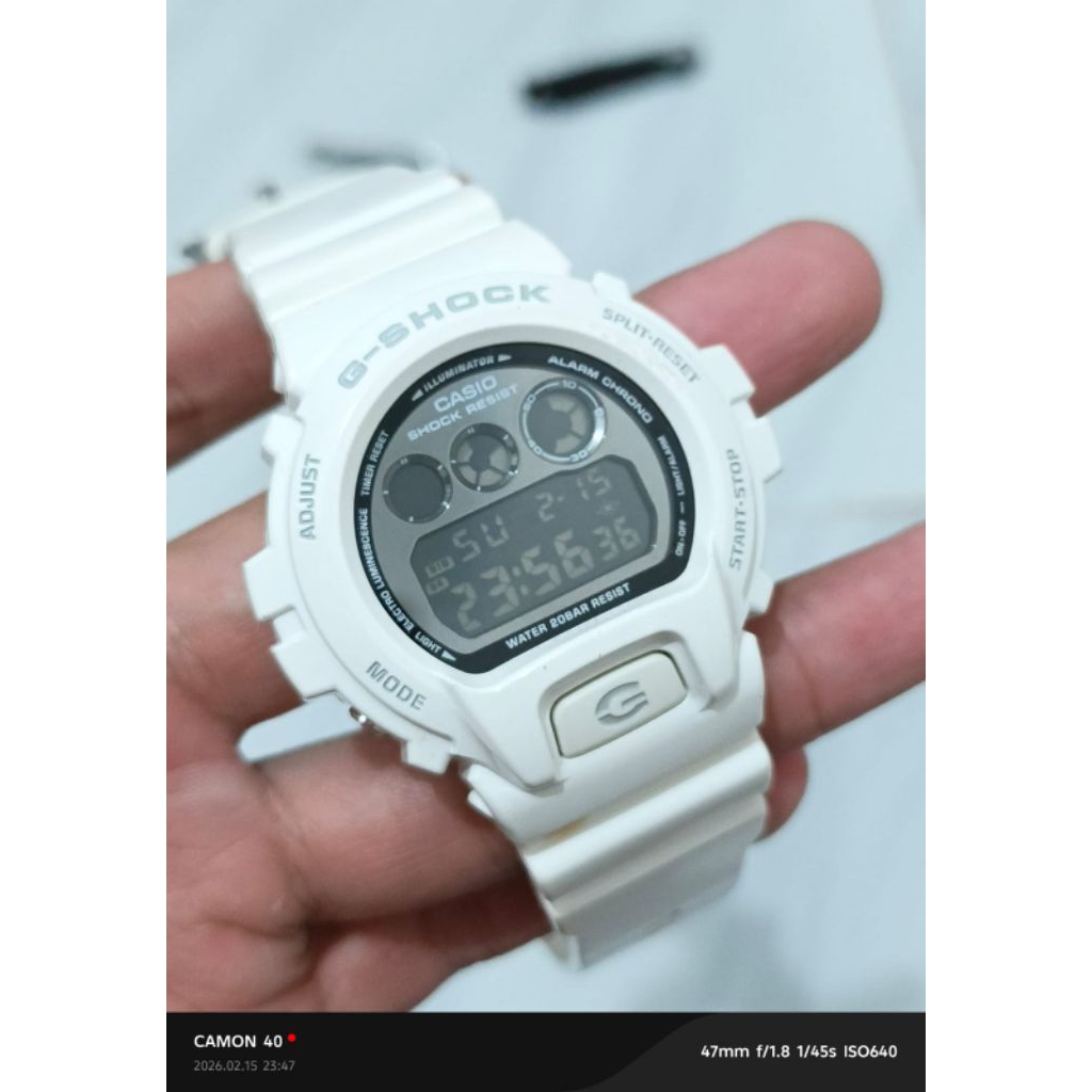 Casio G-Shock DW 6900NB