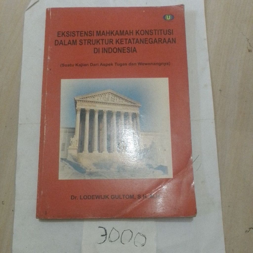 eksistensi mahkamah konstitusi dalam struktur ketatanegaraan di Indonesia