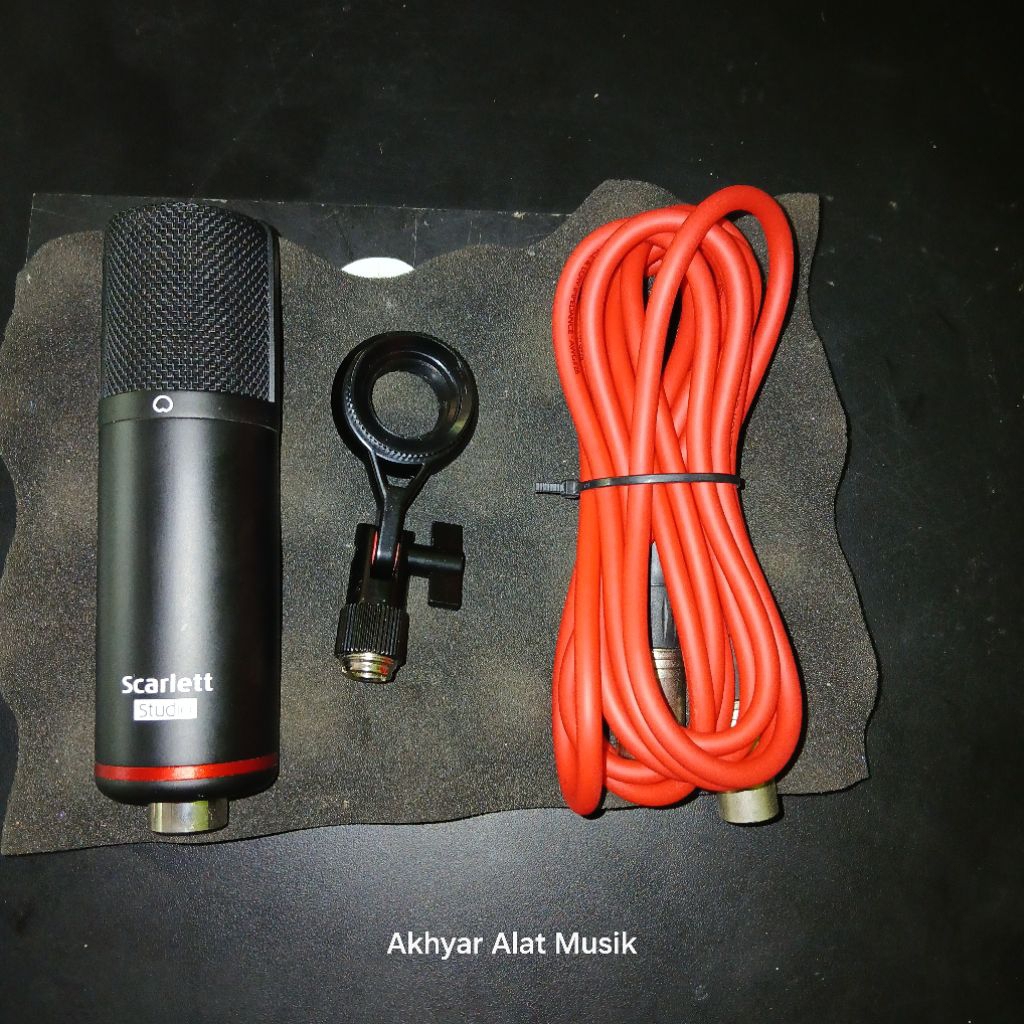 Microphone Condenser Focusrite CM25 MKIII Gen3 Original From Focusrite Scarlett 2i2 3rd Gen Studio L
