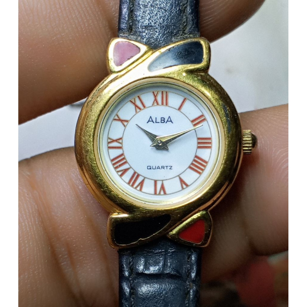 Jam Tangan Vintage Alba Quartz Gold Plated