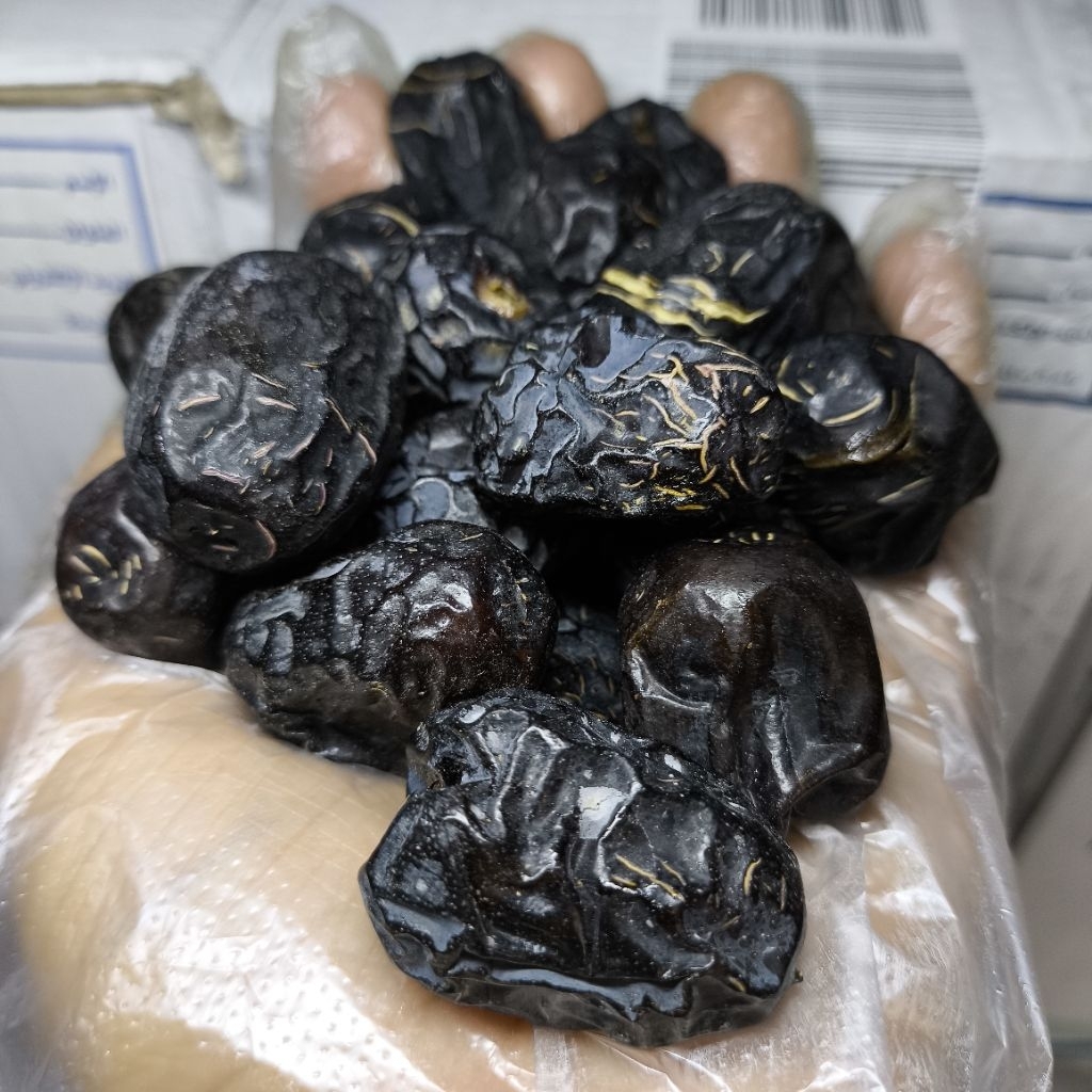 Kurma Ajwa Premium Al madinah