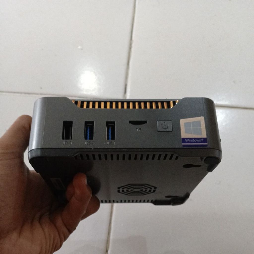 Mini PC Zyrex ZN121 J3455 4 core ram 4gb/64gb + adaptor