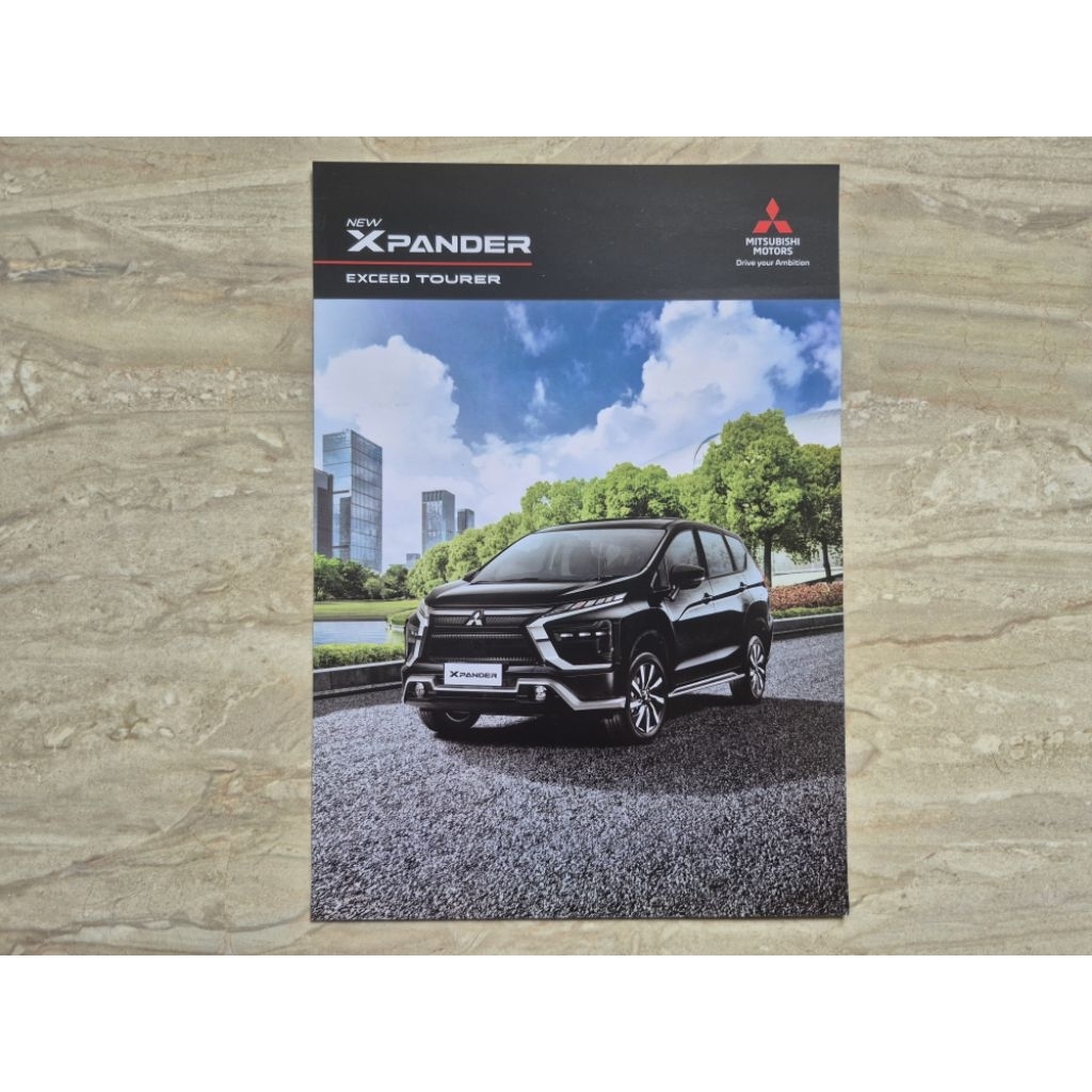 brosur katalog mobil mitsubishi xpander exceed tourer 2025 flyer