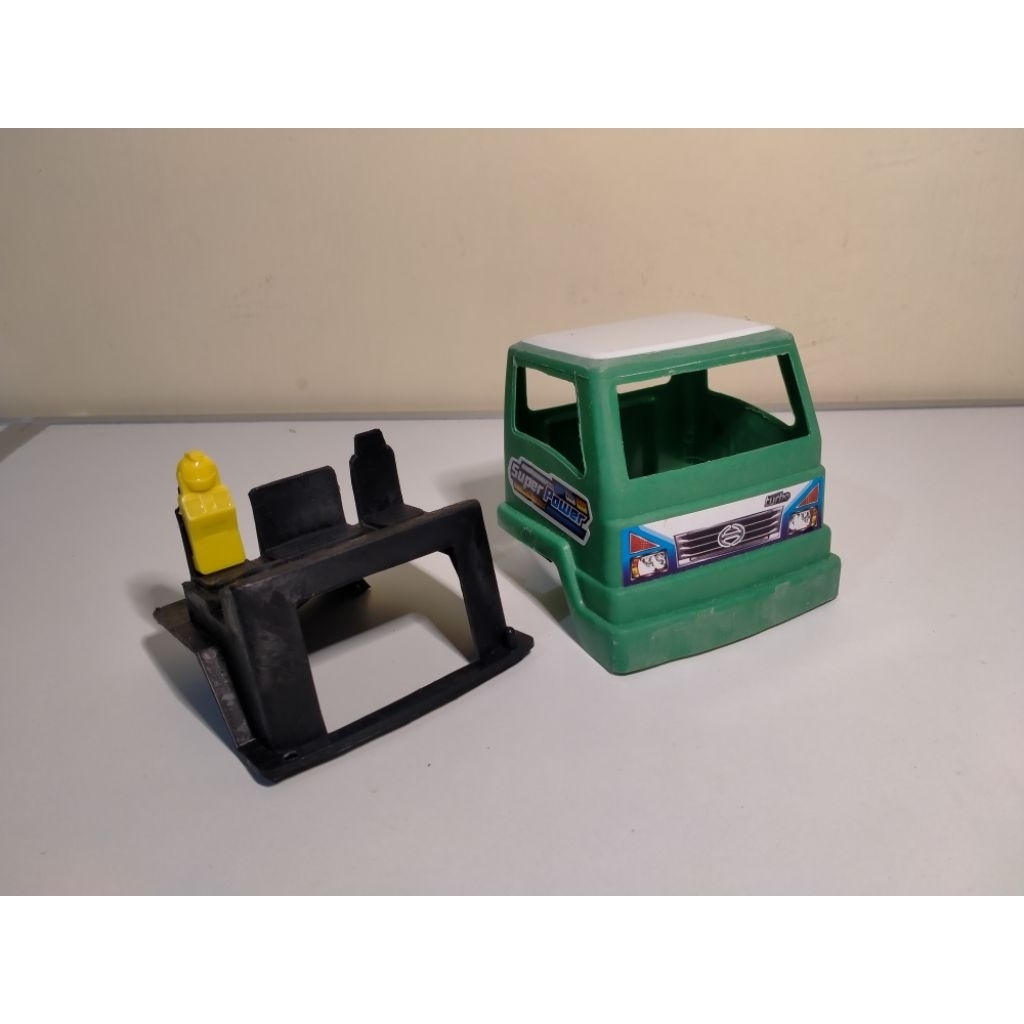 KABIN MINIATUR TRUK PLASTIK