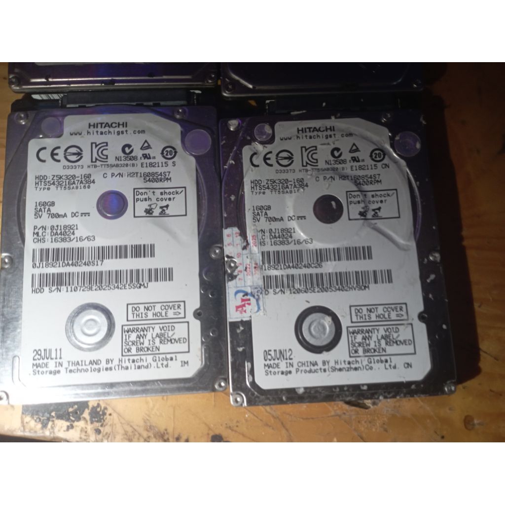 HDD HITACHI ADA 2 160GB DI PAKE SEKALI DOANG kesehatan good 100