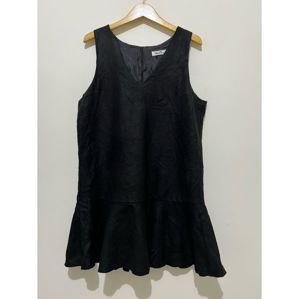 dress hitam romi story pl