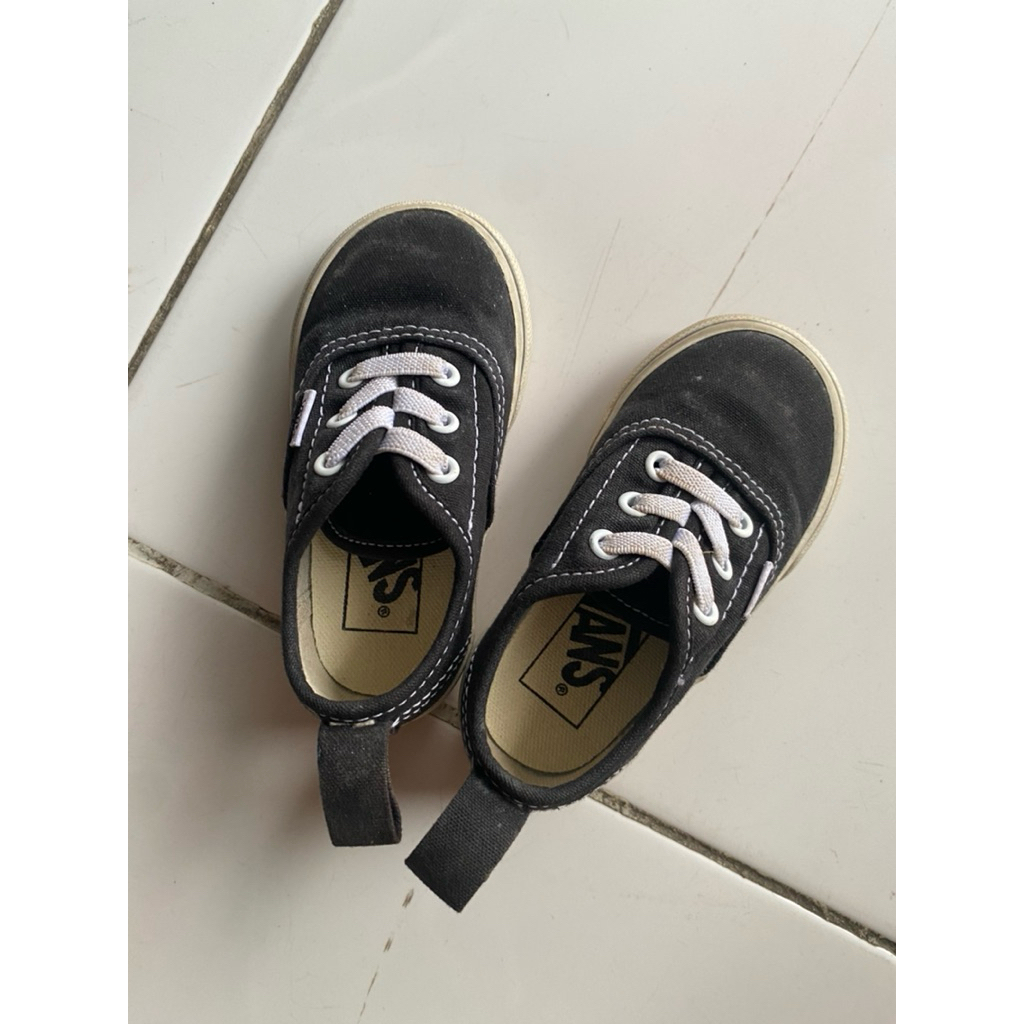 PRELOVED sepatu bayi vans ORI