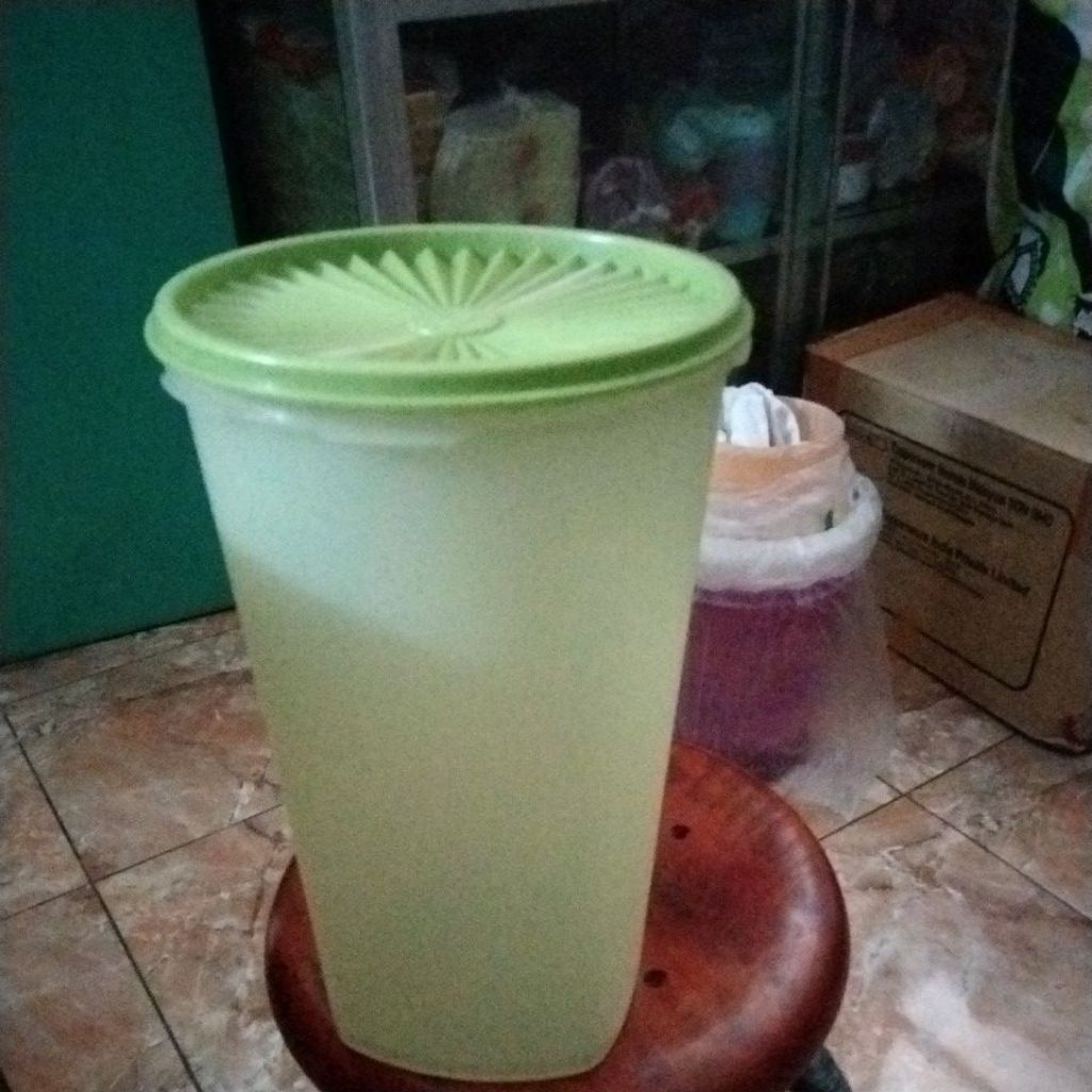 Toples Tupperware Snack Keeper Ungu (1 pcs)