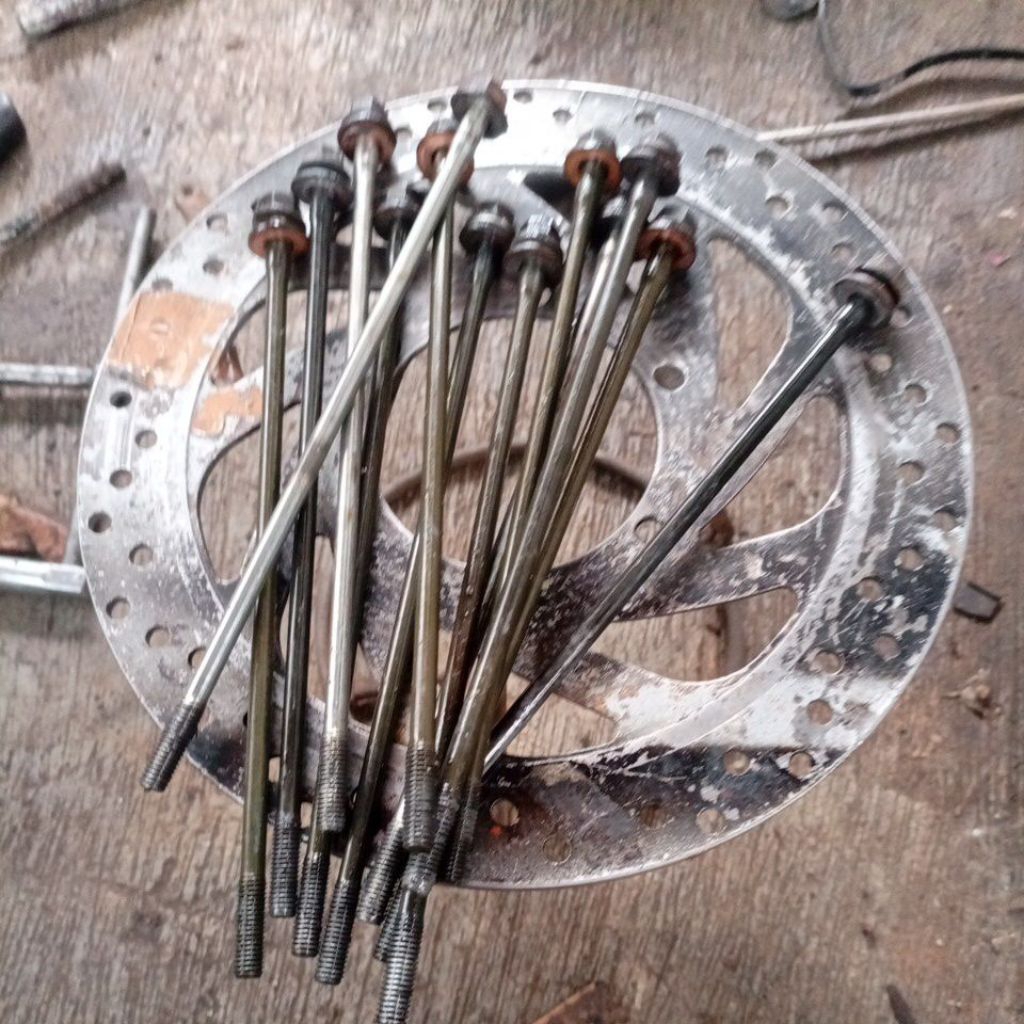 Baut tusuk sate Scorpio