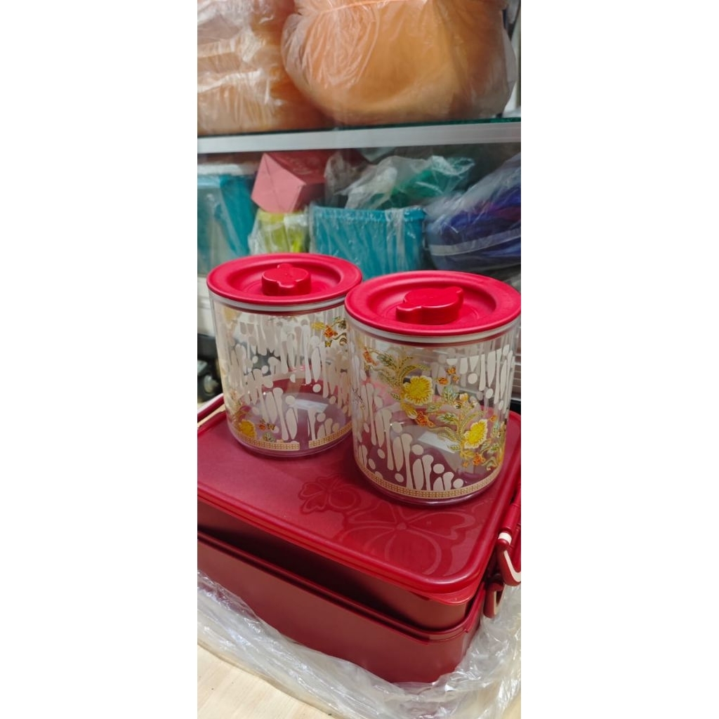 Toples Motif by Tupperware