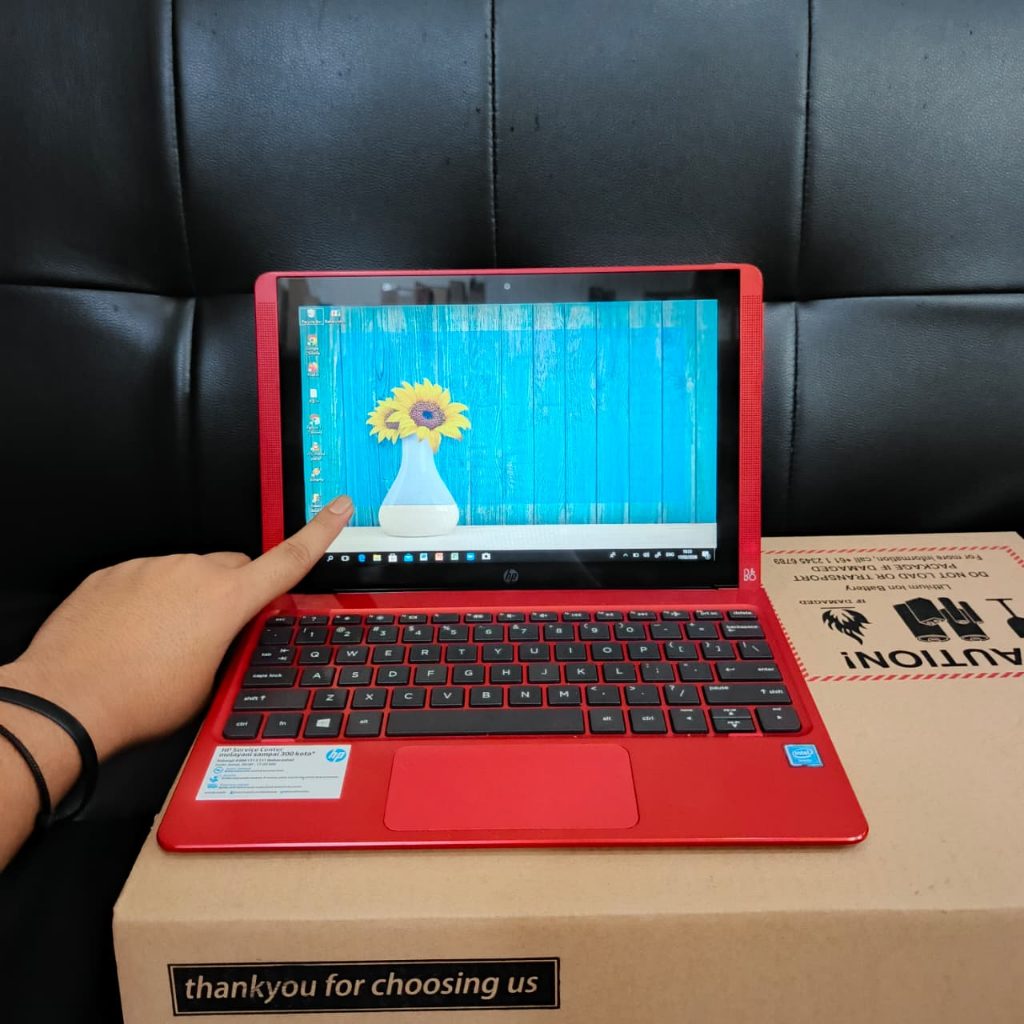 HP Pavilion x2 Detachable, Intel Atom X5-Z8300, Ram 2/32Gb, #Touchscreen, #Tablet, Mulus, Like New, 