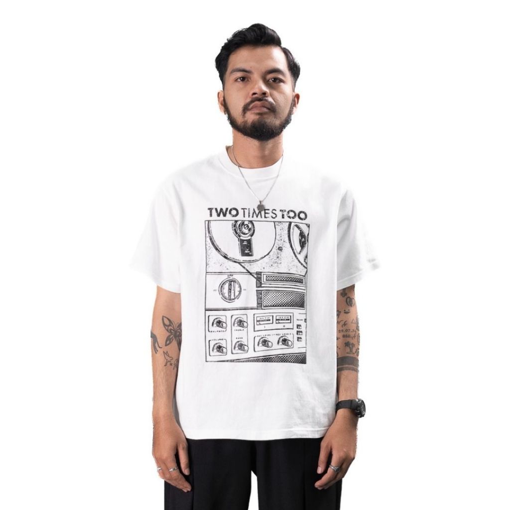 2TIMESTOO Radio Tee - Broken White