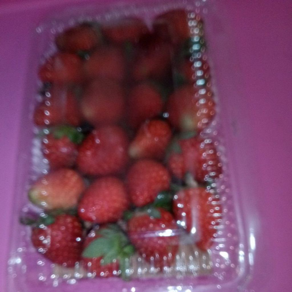 Buah Beri Stroberi Strawberry segar manis