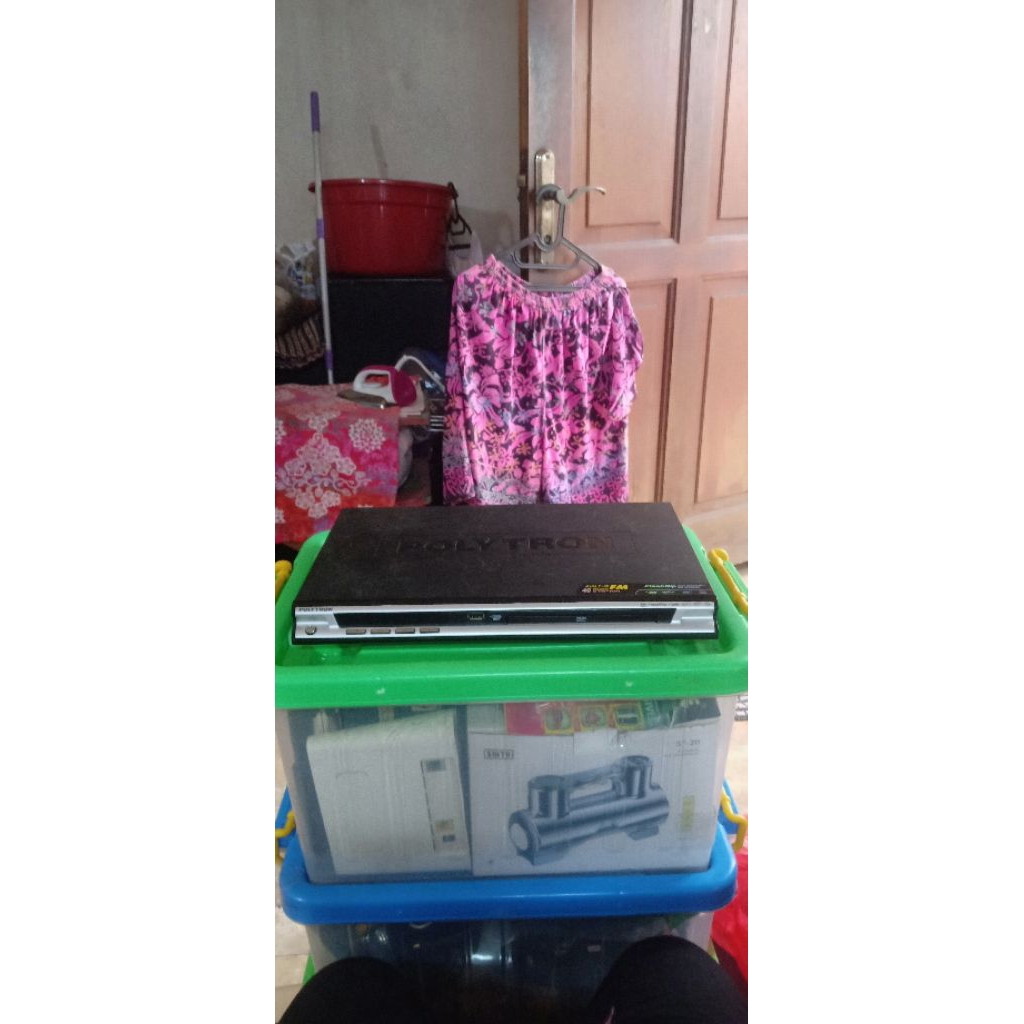 DVD VCD CD PLAYER POLYTRON USB NORMAL TIDAK ADA REMOT
