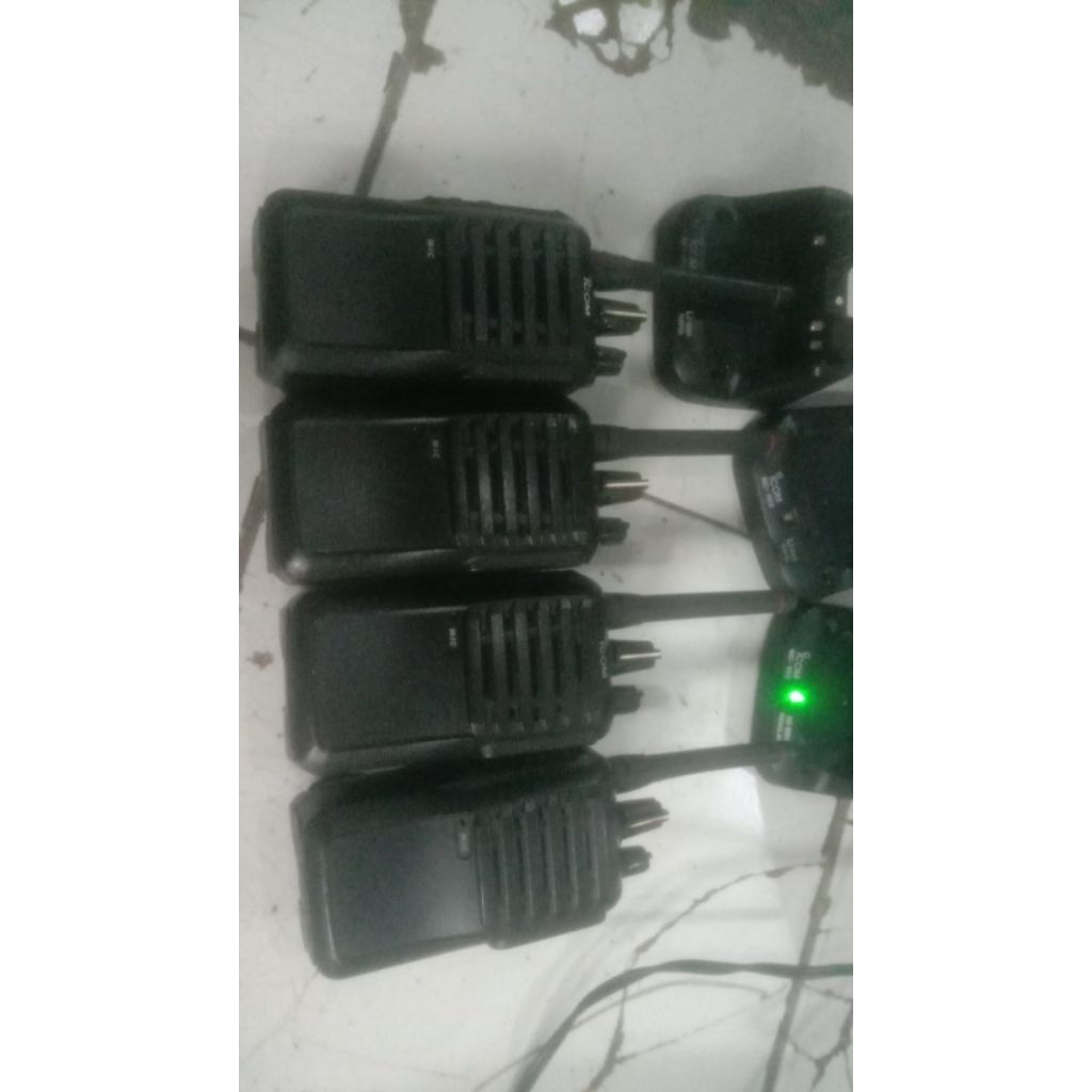 Ht Icom Ic F4003 Frekuensi Uhf 350 Mhz WALKIE TALKIE ICOM F4003 UHF 350MHZ NORMAL KOMPLIT