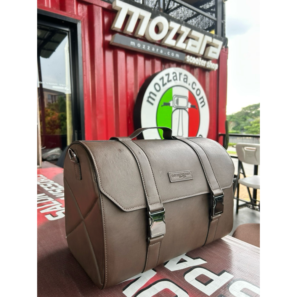 Tas Vespa 946 Emporio Armani original
