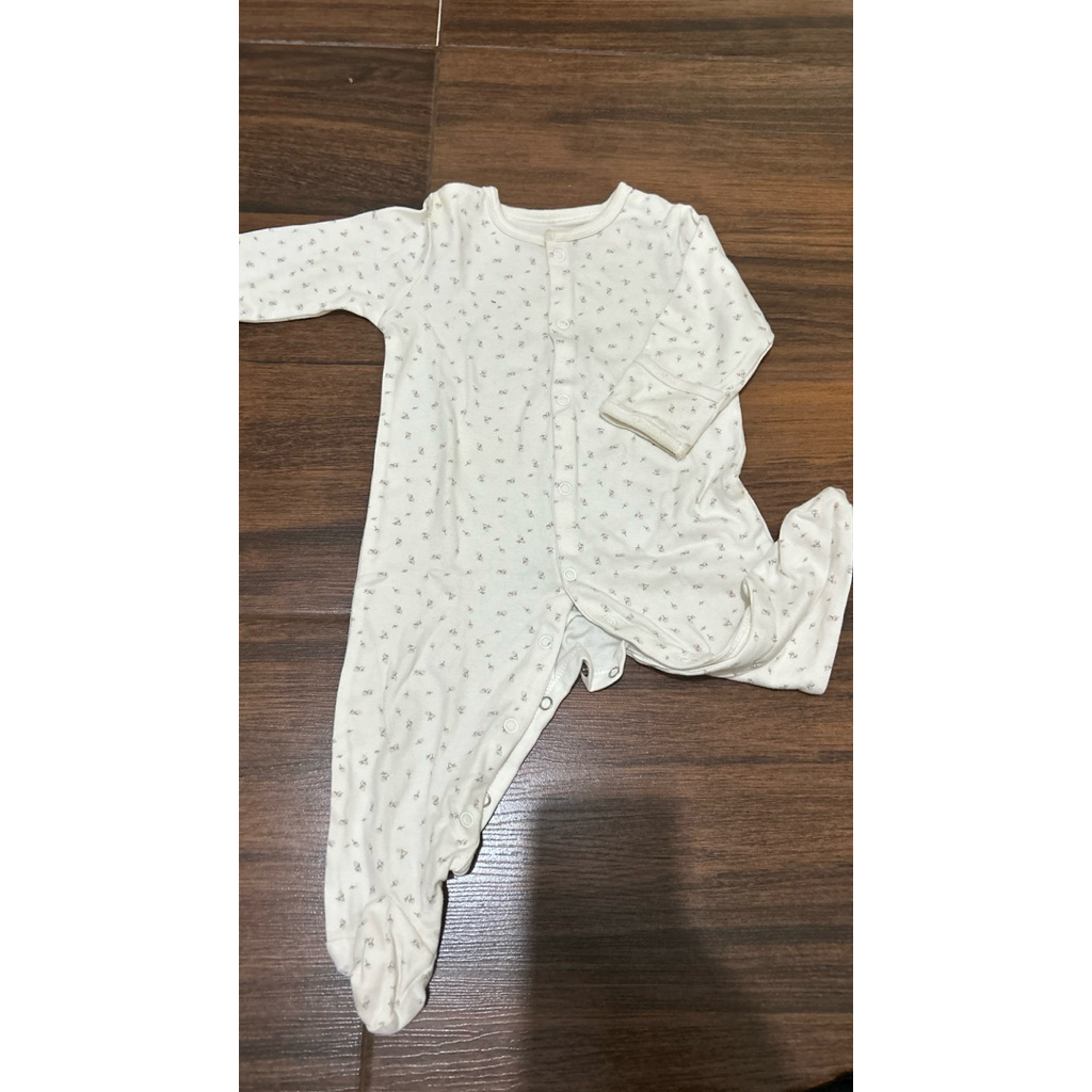 preloved sleepsuit mamas papas