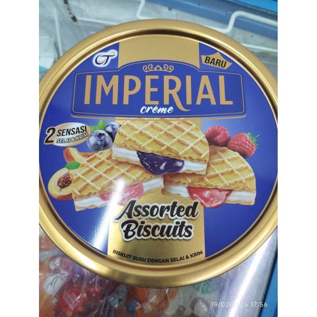 Biskuit imperial kaleng
